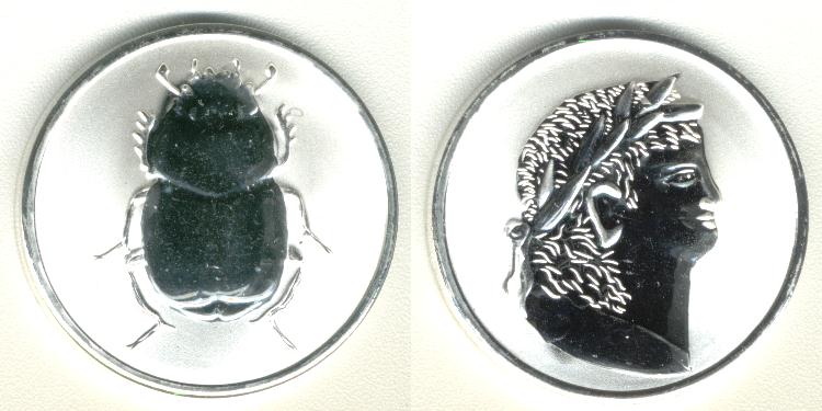 Mi Moneda 29 mm without text Mi Moneda Roman Scarabee Mestkever 